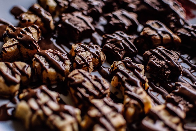 Forkæl dine smagsløg: Udforsk nye smagsvarianter inden for chokoladeplader